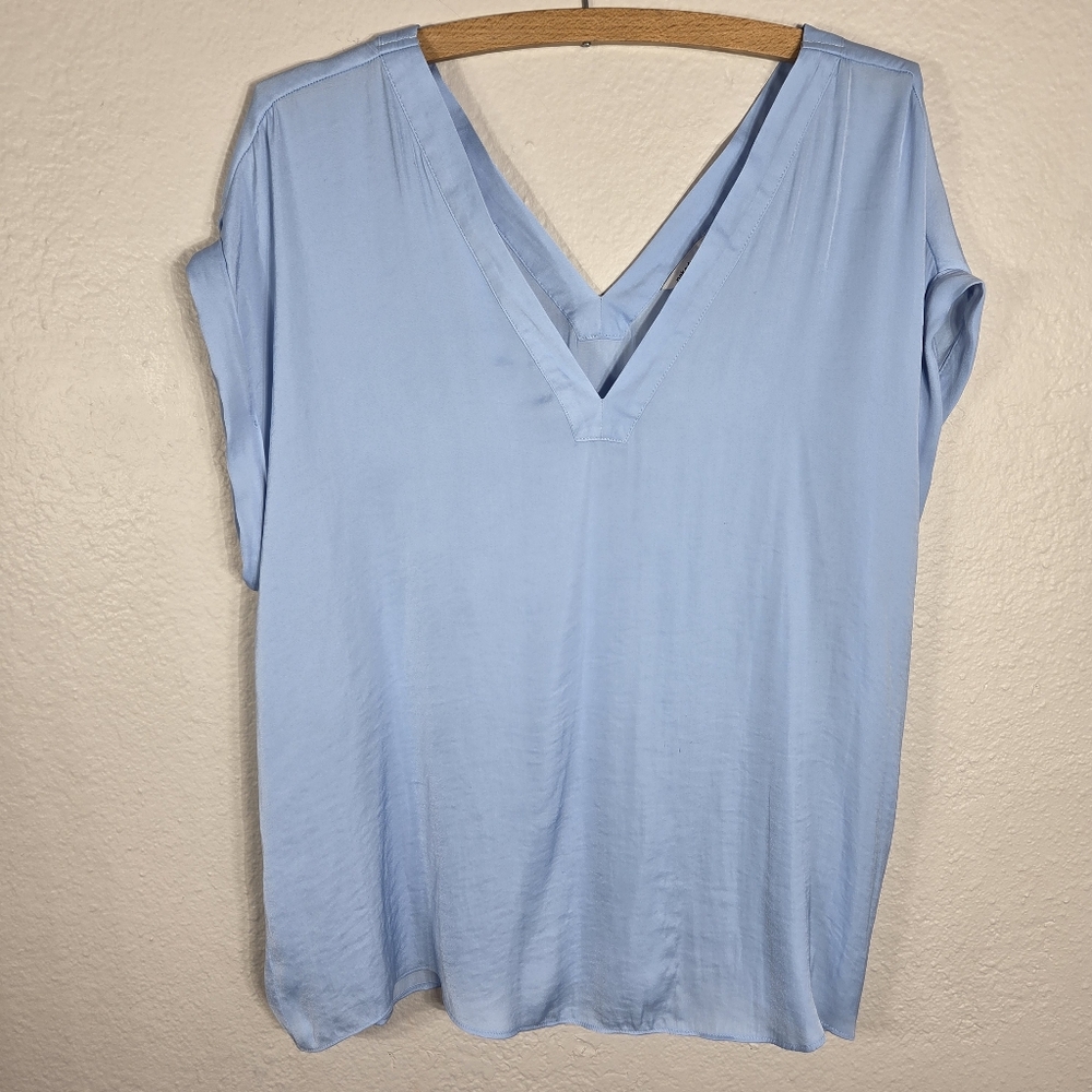 Naked Zebra Sz L Tee Shirt Short Sleeve Light Blue Double V-Neck Womens